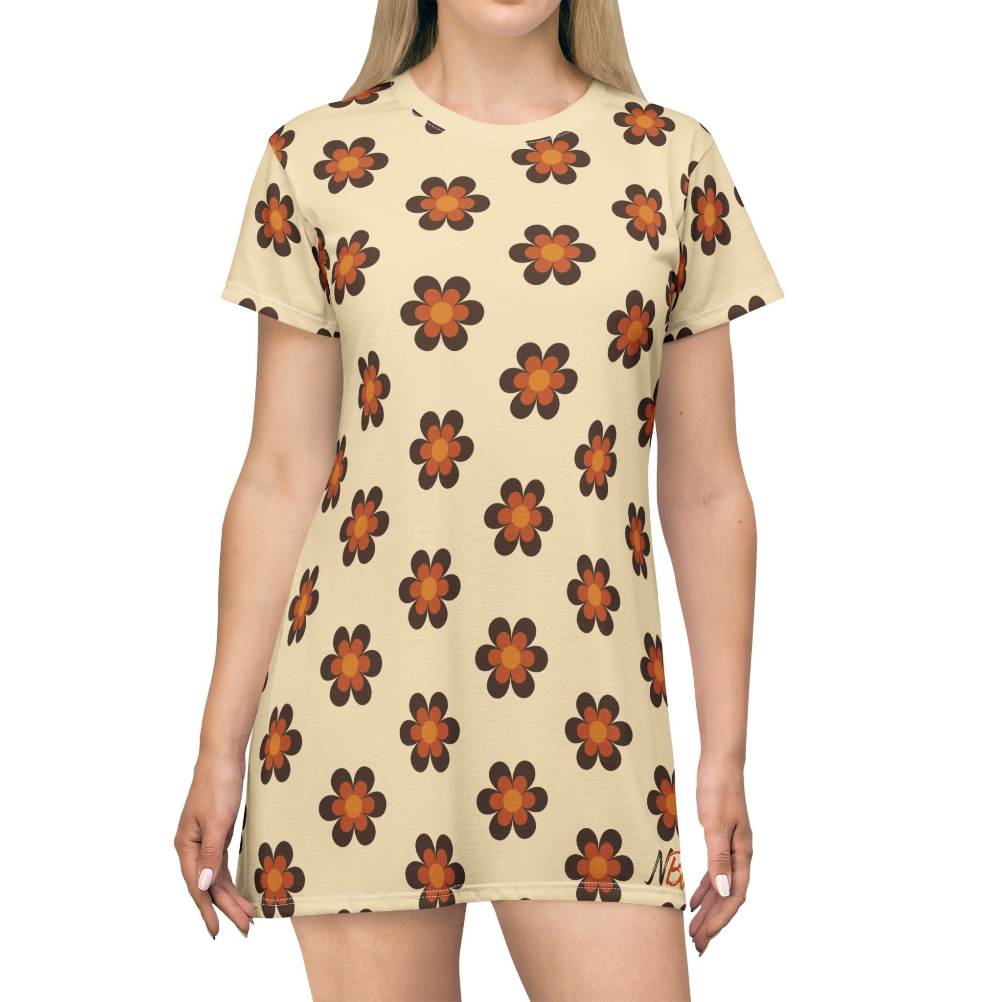 NBW Retro Baige Daisy T-Shirt Dress — 70s Floral AOP Print